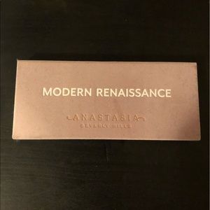 Modern Renaissance eyeshadow palette.